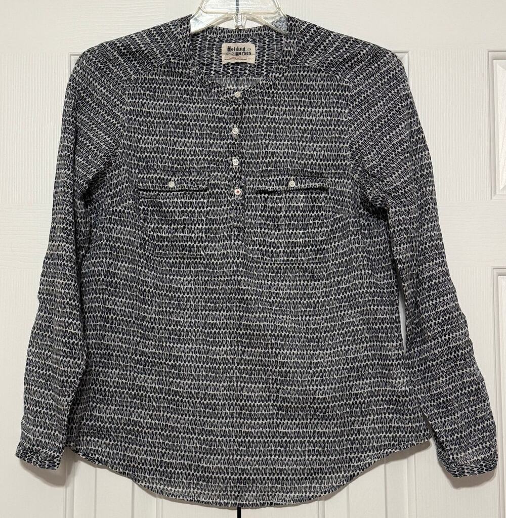 Holding Horses Anthropologie Roll Tab 1/4 Button Printed Blouse, Size 12